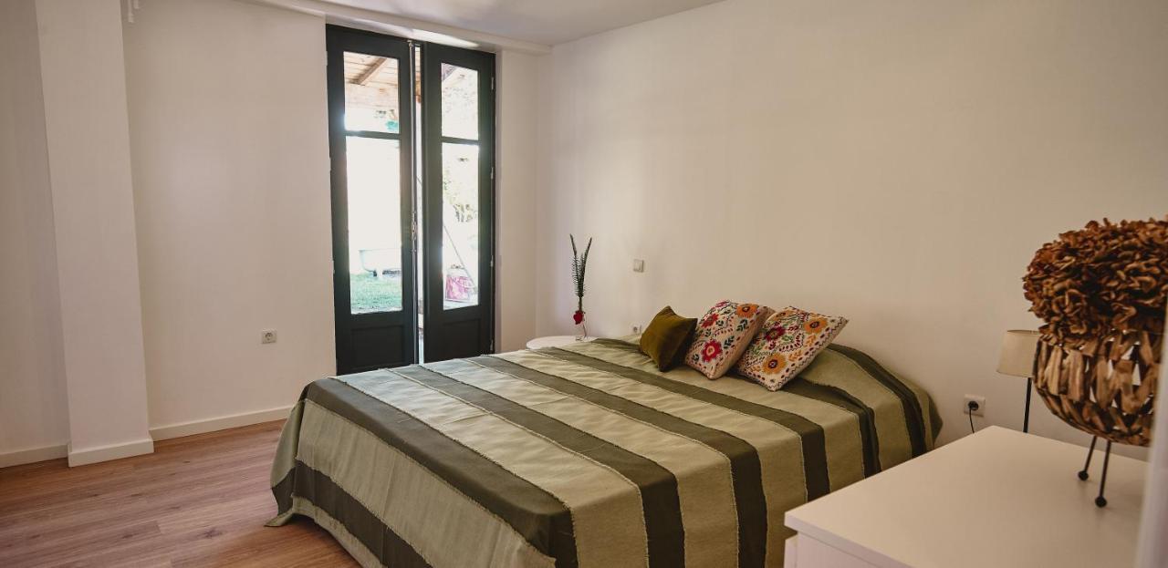Epicos House, Your Home Away From Home. Nogueira  Ngoại thất bức ảnh