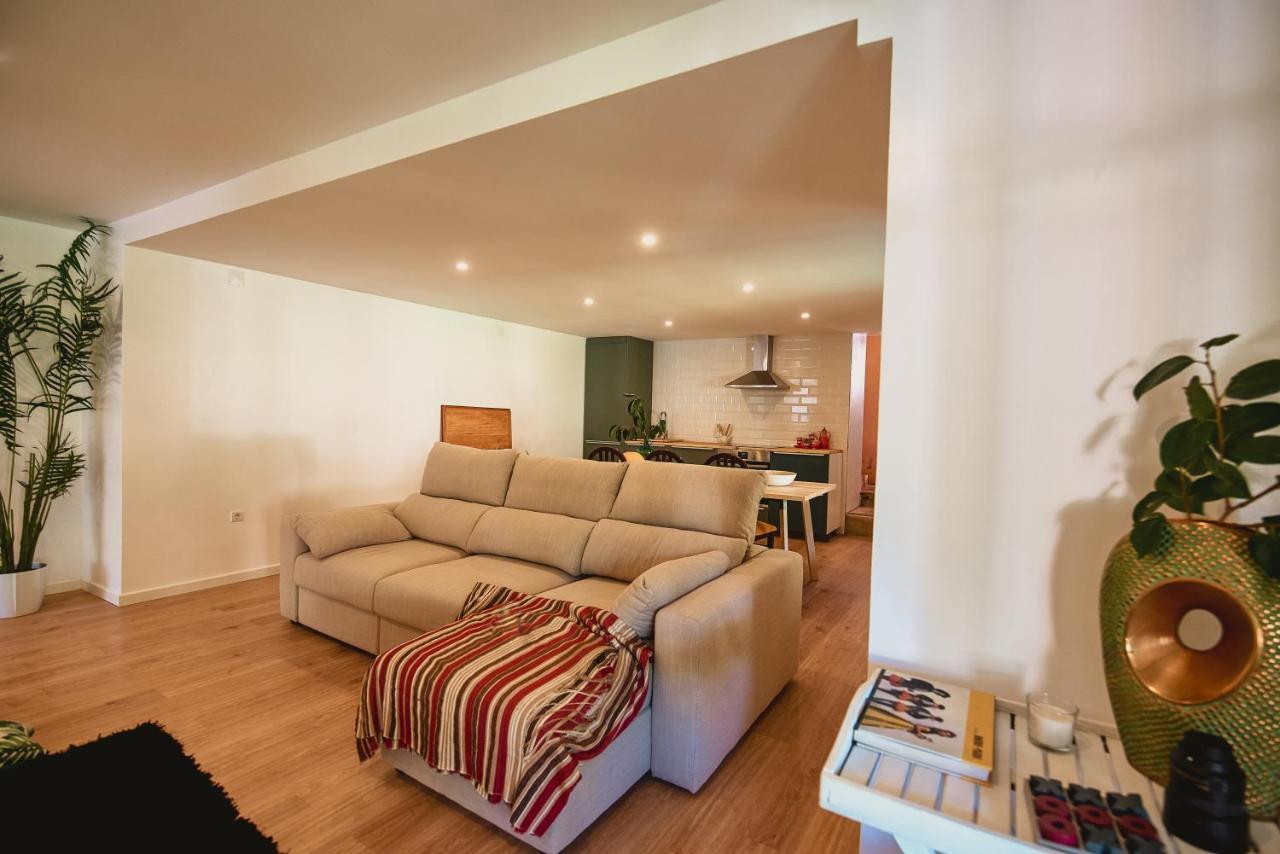 Epicos House, Your Home Away From Home. Nogueira  Ngoại thất bức ảnh